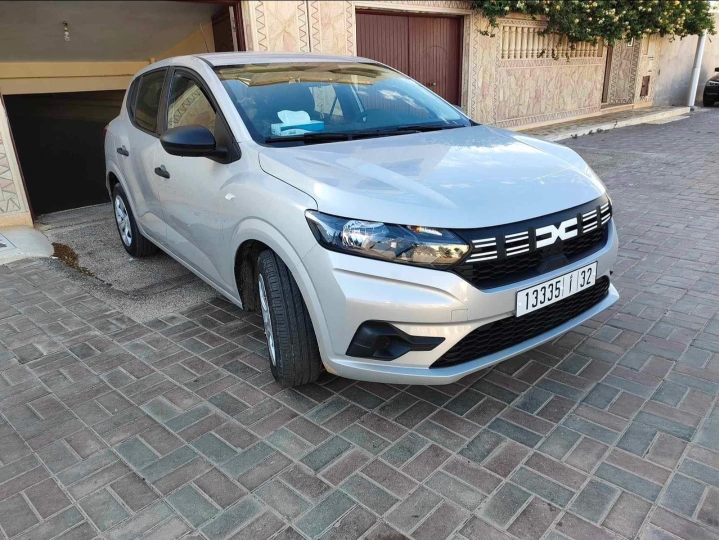 Photo de Dacia Sandero — flotte Wind Car Essaouira